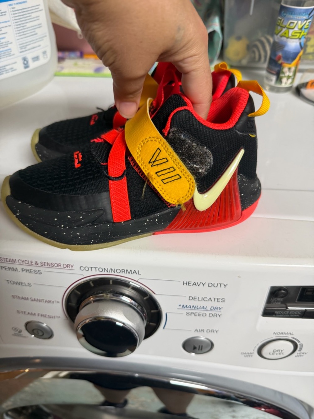 LeBron witness 7 Nike Kids Black Red Yellow Strap Sneakers